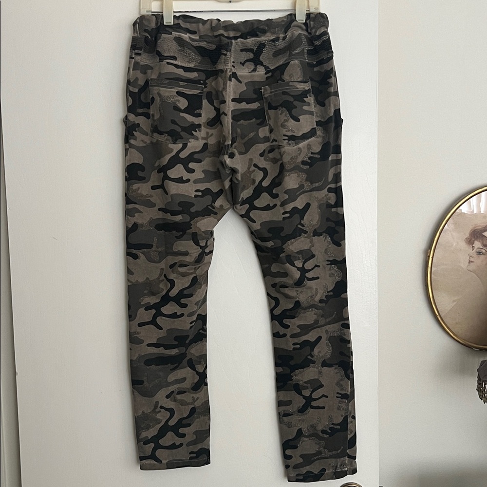Camo Skinny Pants - Picture 4 of 5